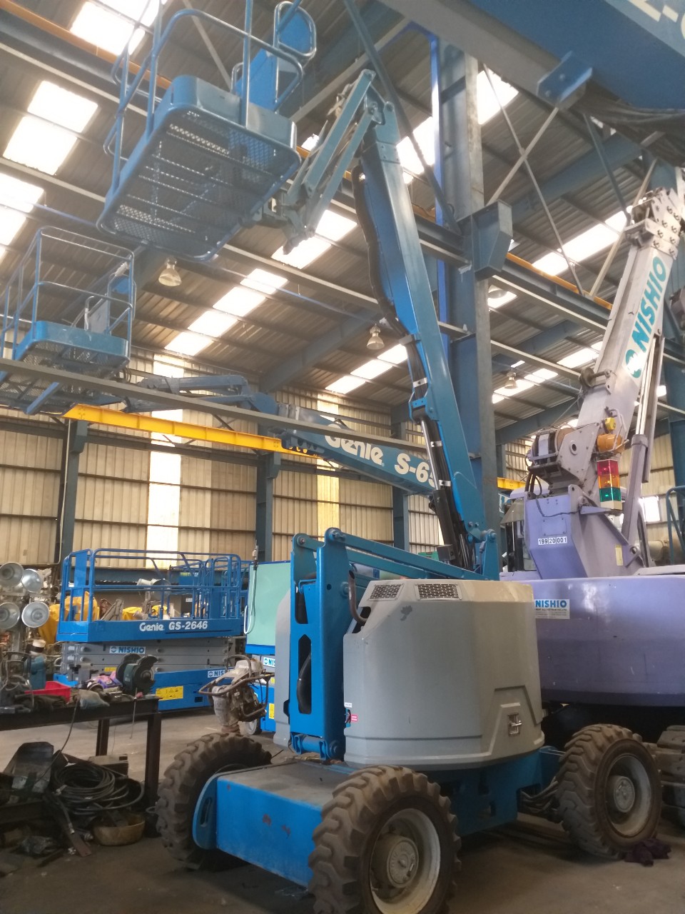 Xe nâng người boom cần gập<br>(Dầu)