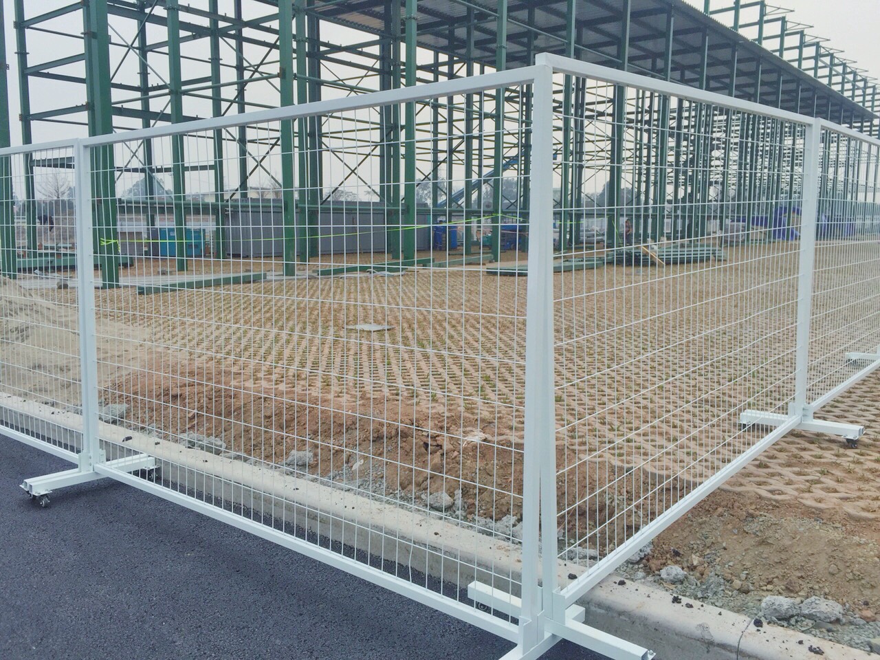 仮設フェンス