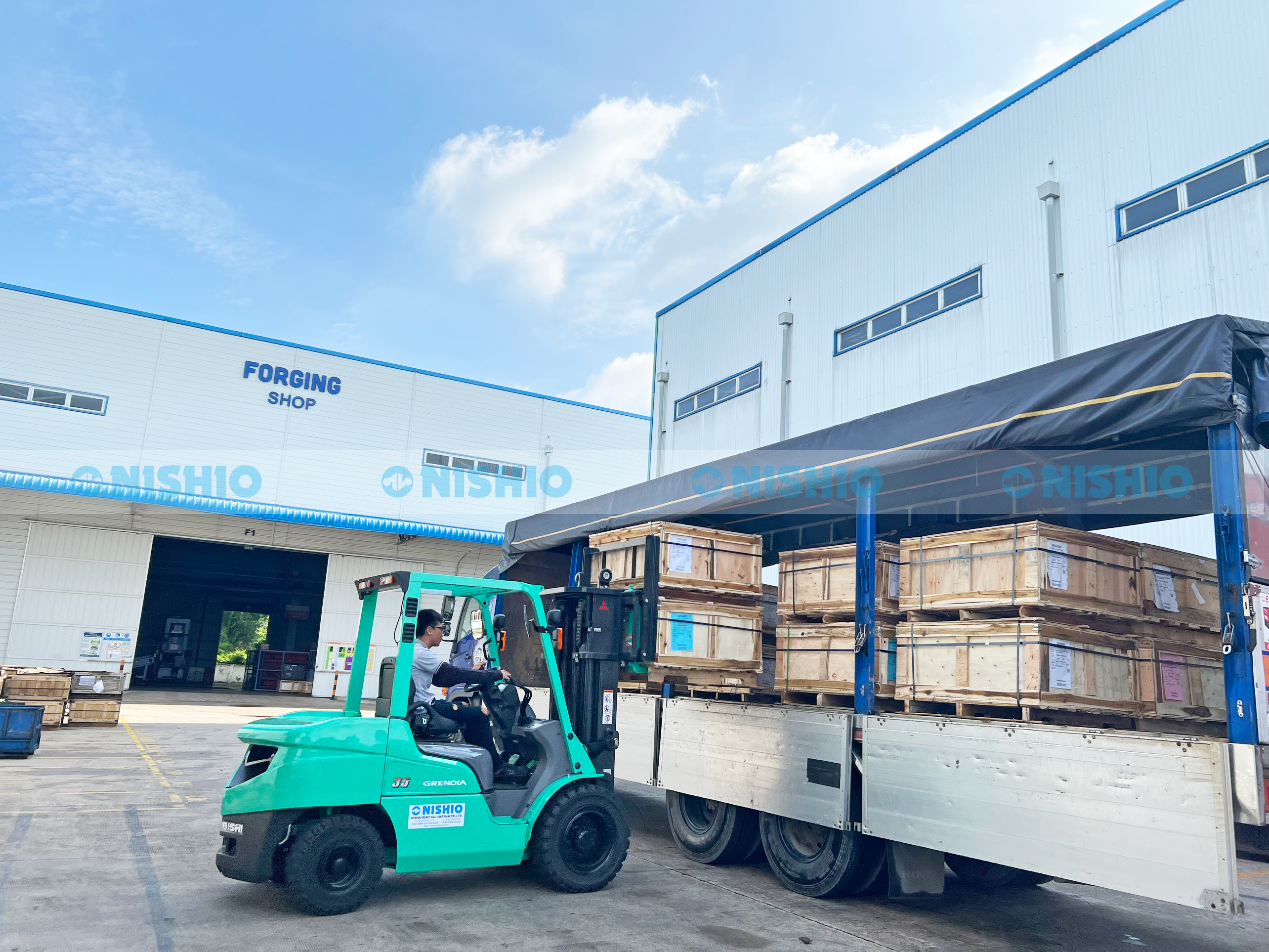 xe-nang-hang-mitsubishi-forklift-nishio-factory