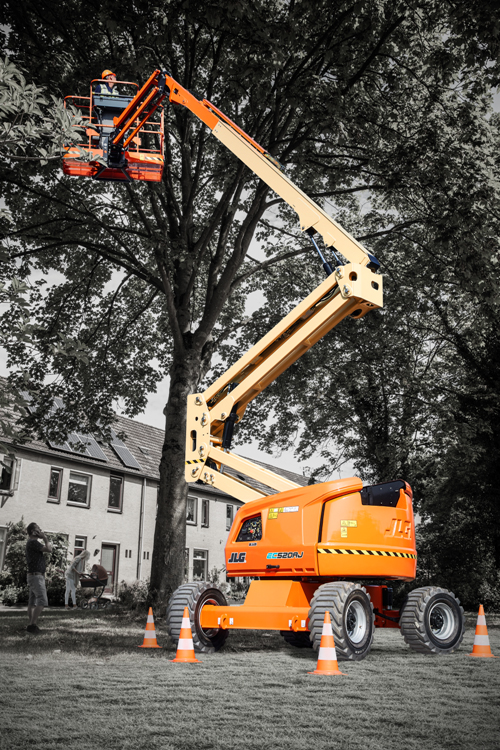 Xe Nâng Người Boom Lift Cần Gập 18m EC520AJ
