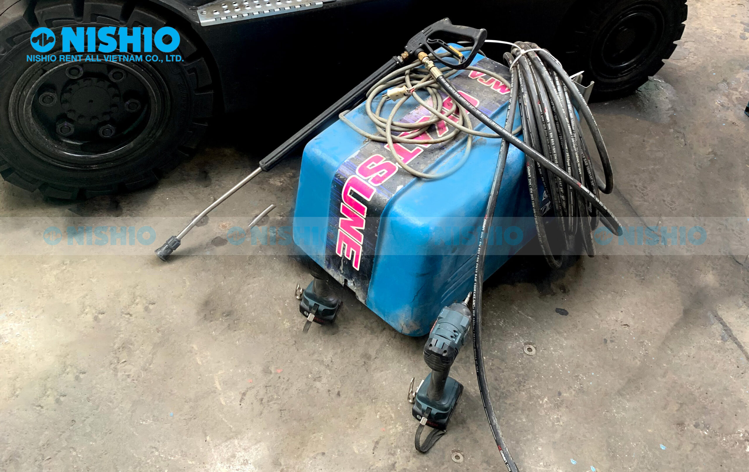 Hình ảnh: Máy Xịt Rửa Áp Lực Cao OKATSUNE tại kho NISHIO