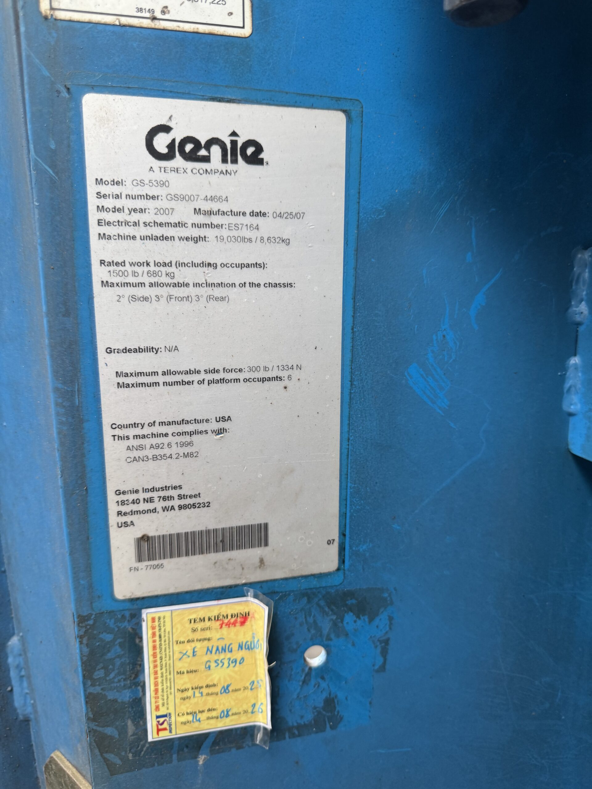 XE NÂNG NGƯỜI CẮT KÉO CŨ 18M GENIE GS5390