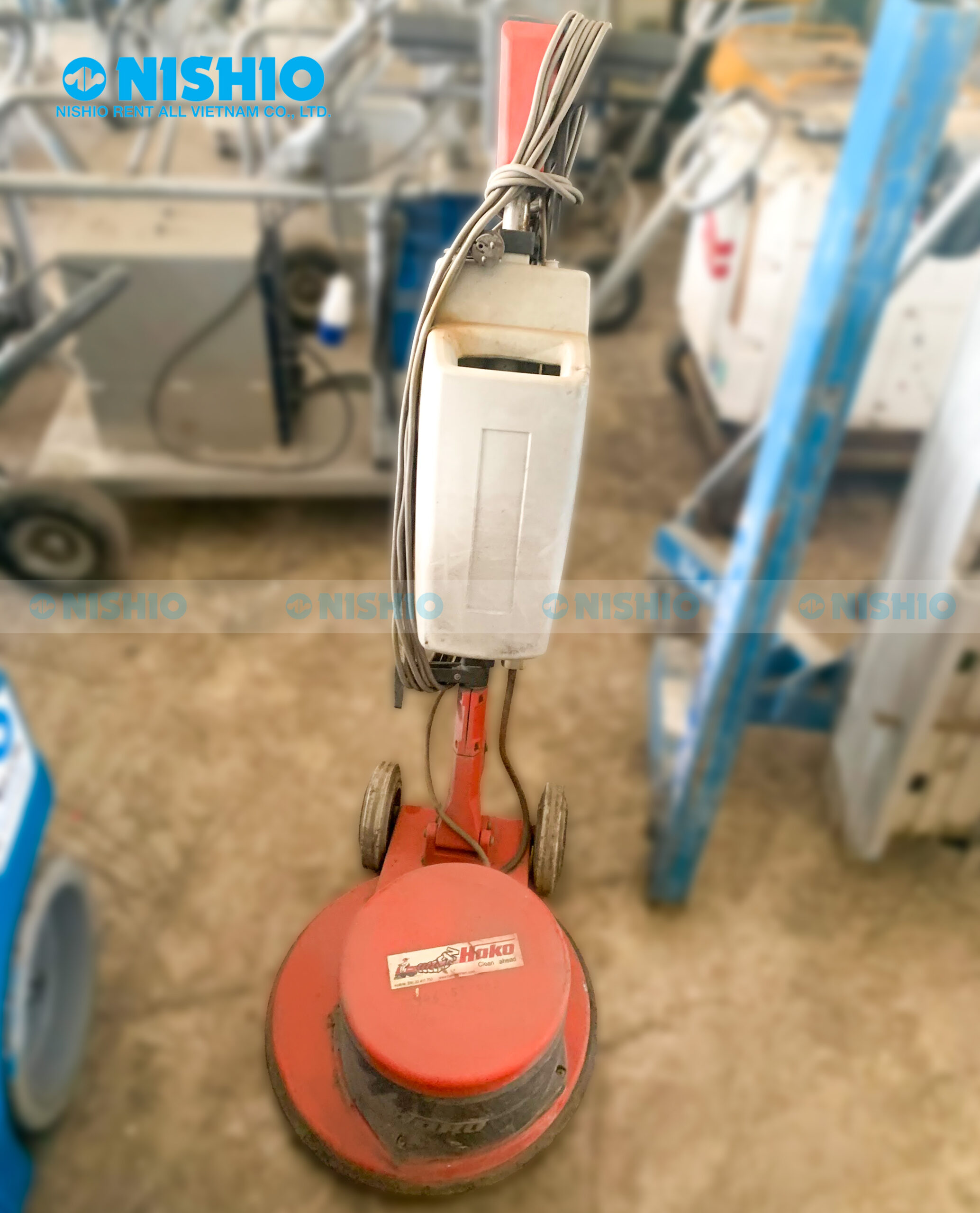 Hình ảnh: Máy đánh bóng sàn tại kho NISHIO