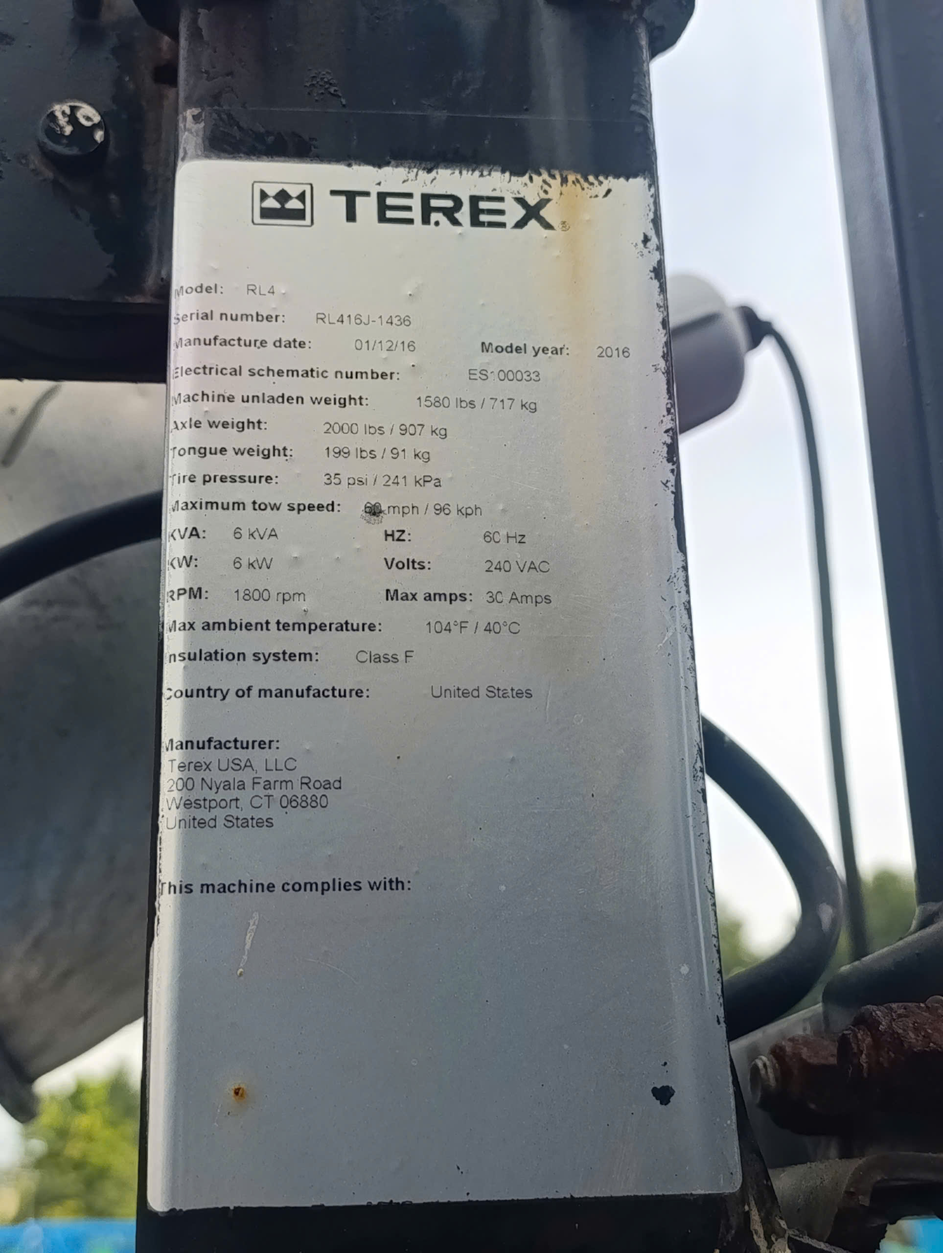 THÁP ĐÈN CHIẾU SÁNG CŨ GENIE RL4