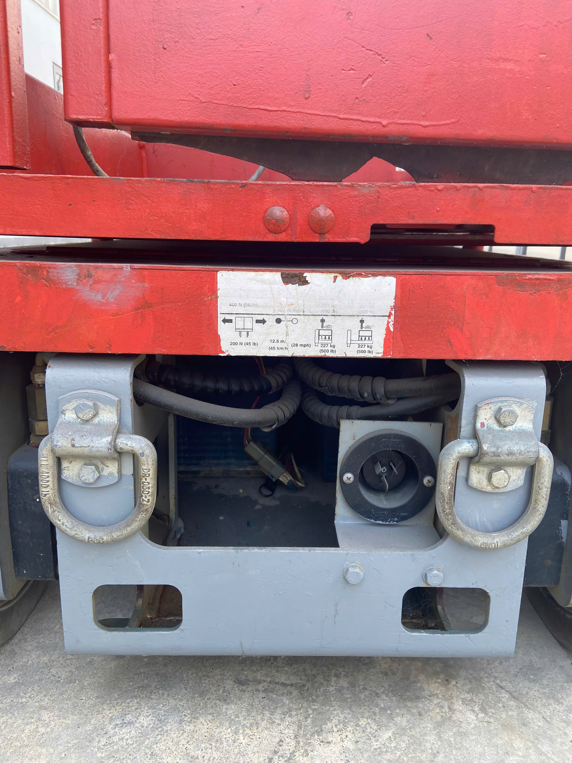 XE NÂNG NGƯỜI TRỤC ĐỨNG CŨ 5,5M SKYJACK SJ12