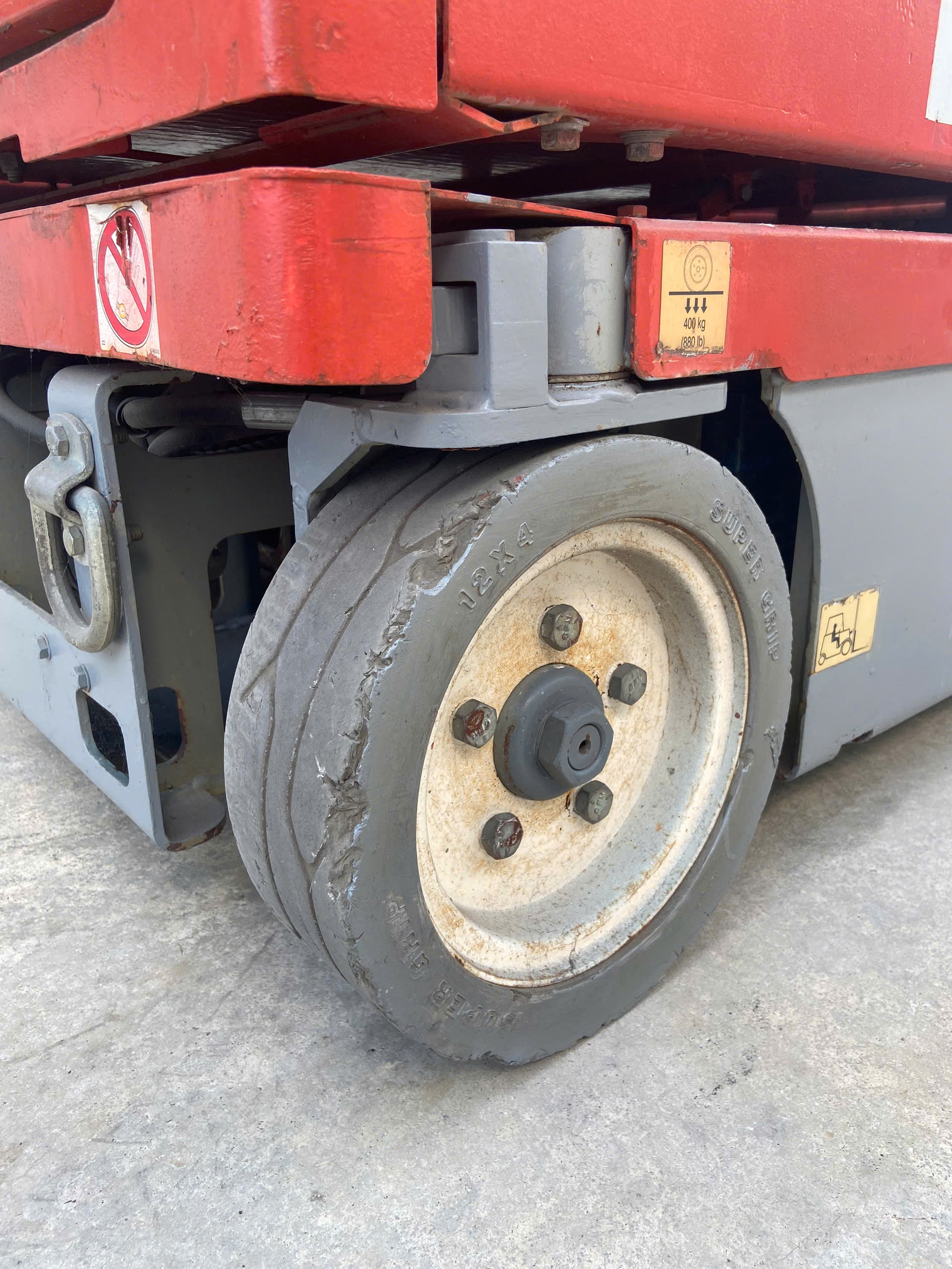 XE NÂNG NGƯỜI TRỤC ĐỨNG CŨ 5,5M SKYJACK SJ12