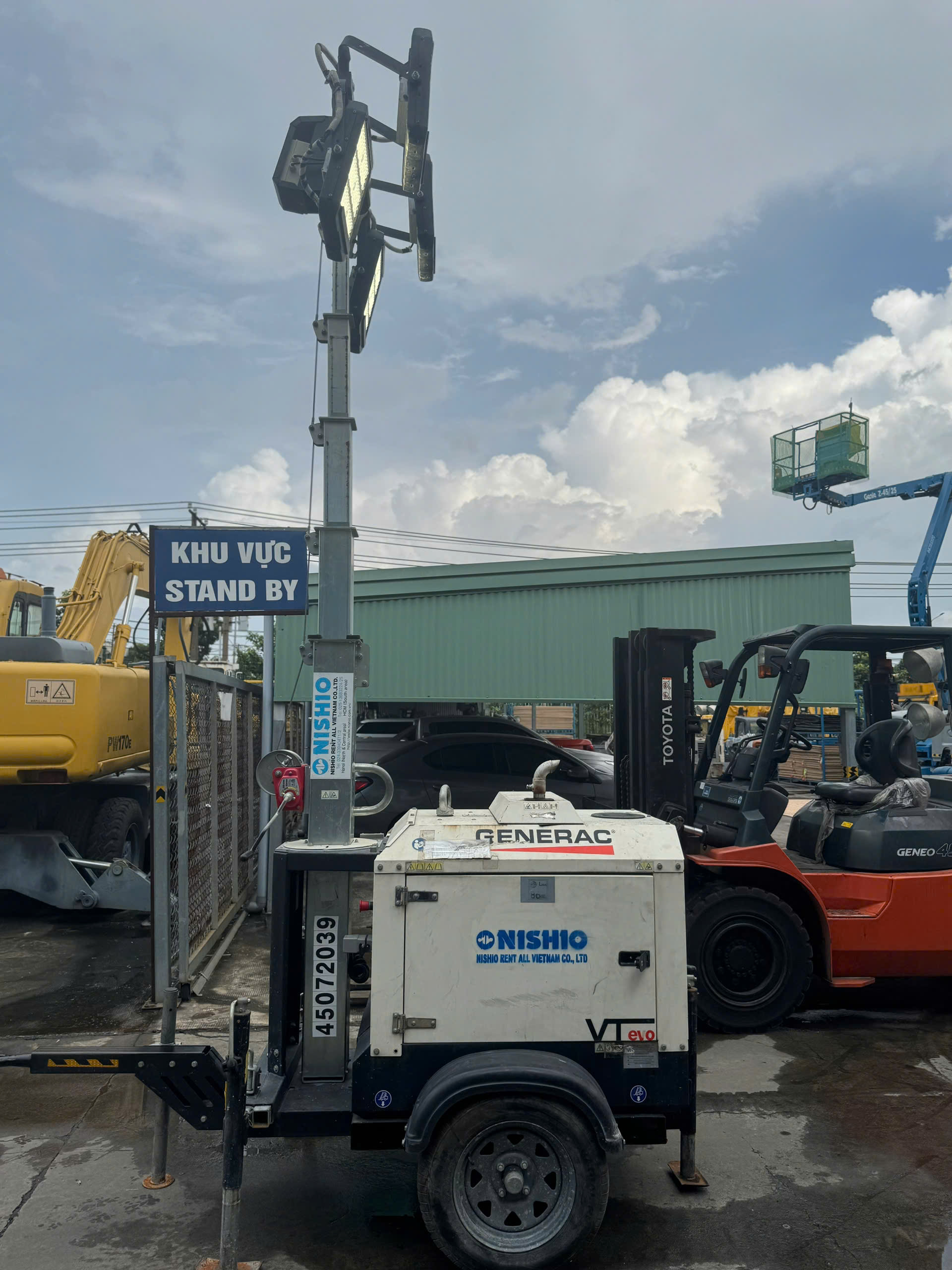 USED LIGHTING TOWER GENERAC MOBILE VTEVO Y2