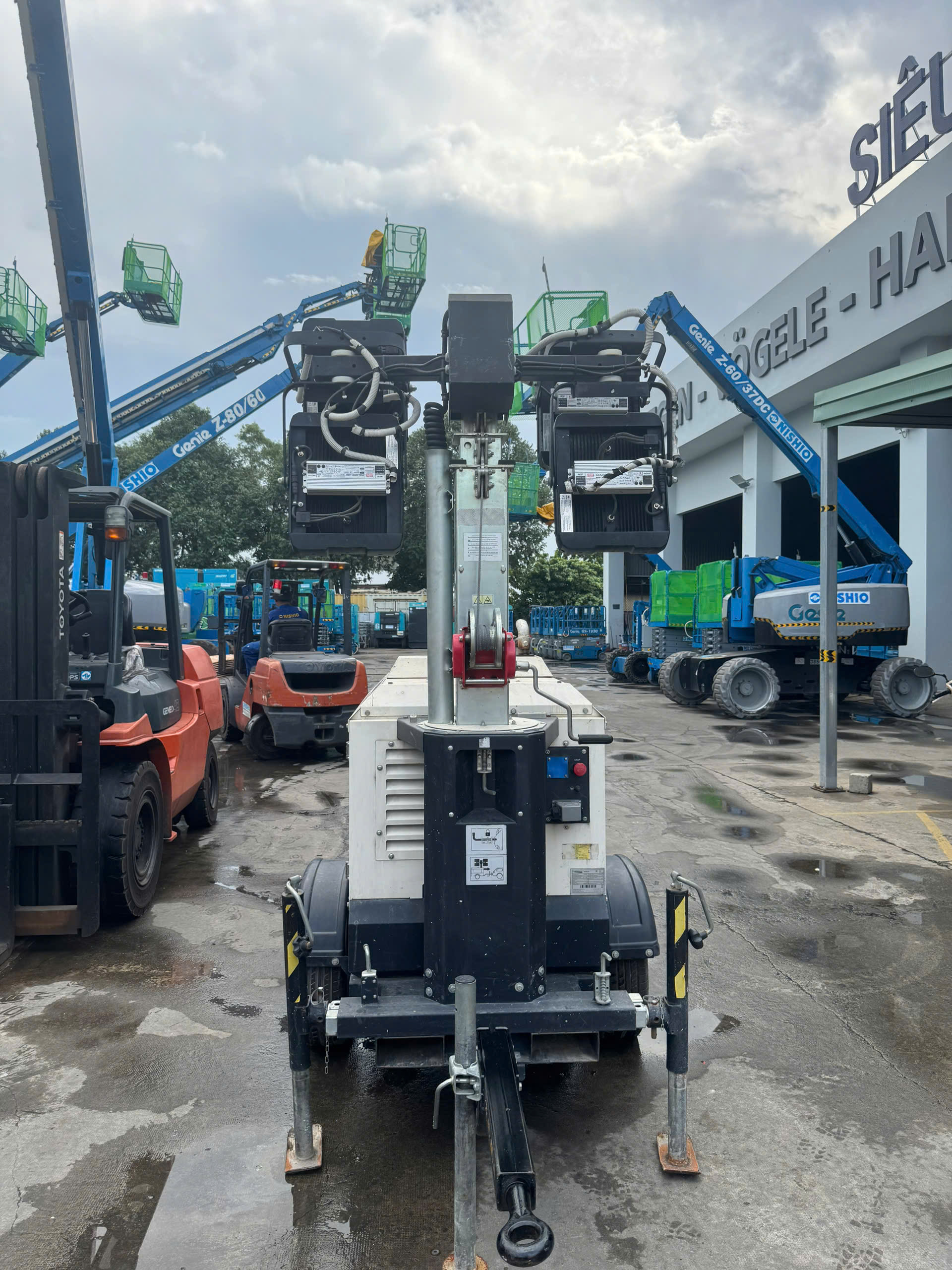 USED LIGHTING TOWER GENERAC MOBILE VTEVO Y2