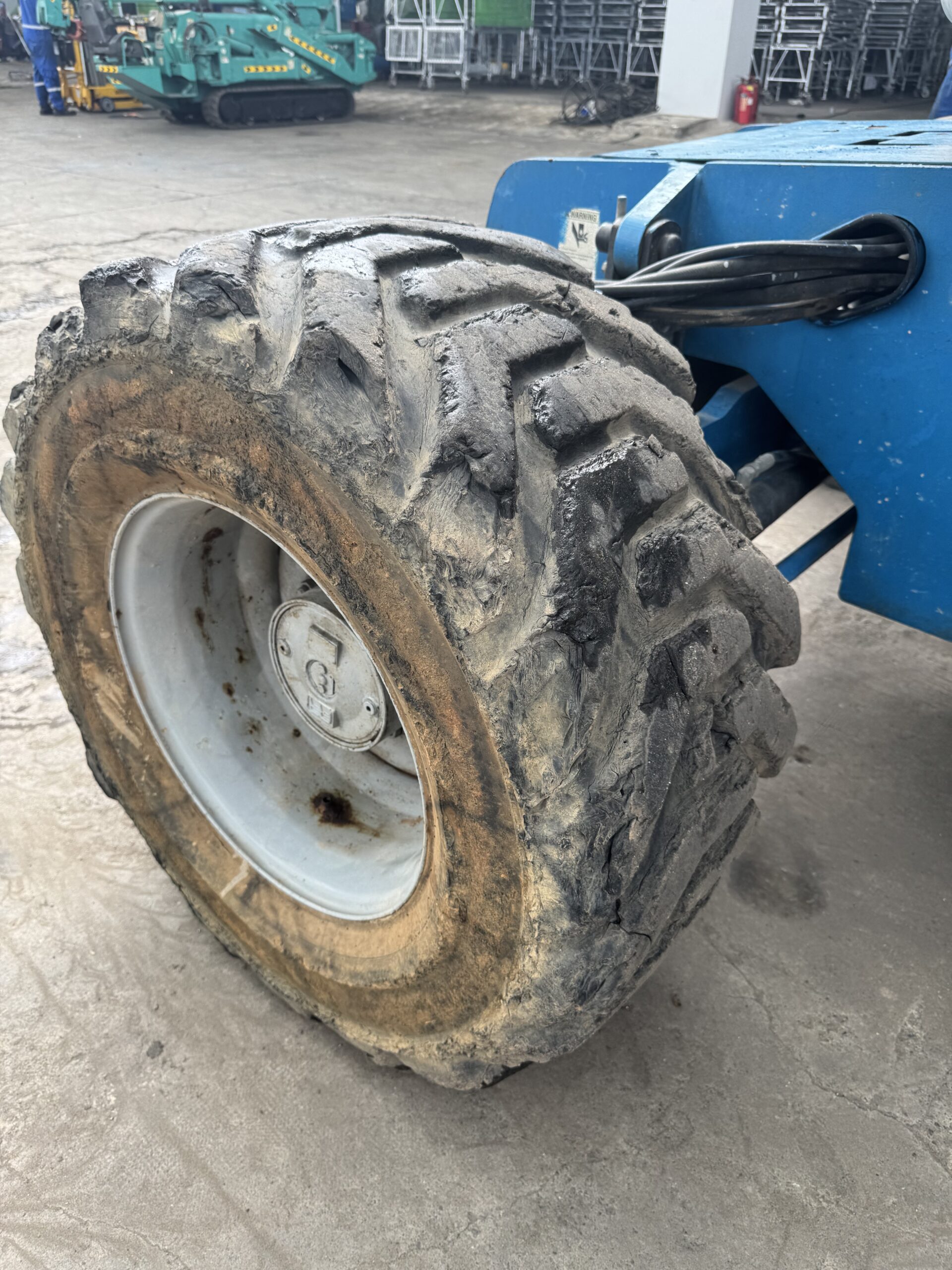 USED ARTICULATED BOOM LIFT GENIE Z60/34